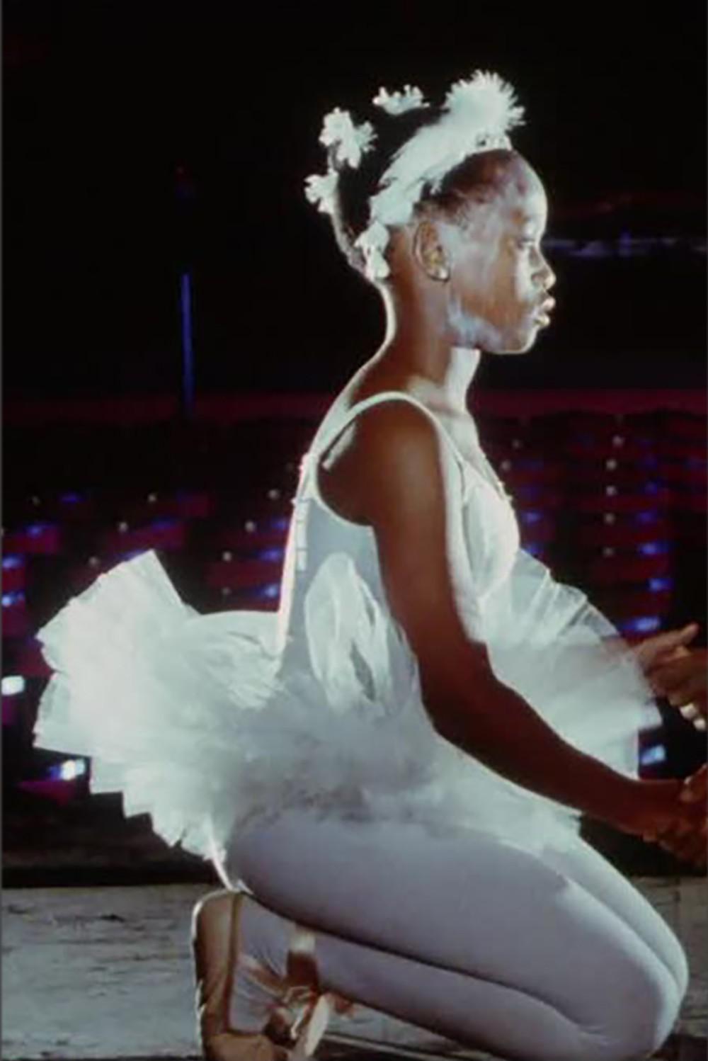 悠悠MP4_MP4电影下载_Flight of the Swan Flight.of.the.Swan.1992.720p.BluRay.x264-ORBS 409.62 MB