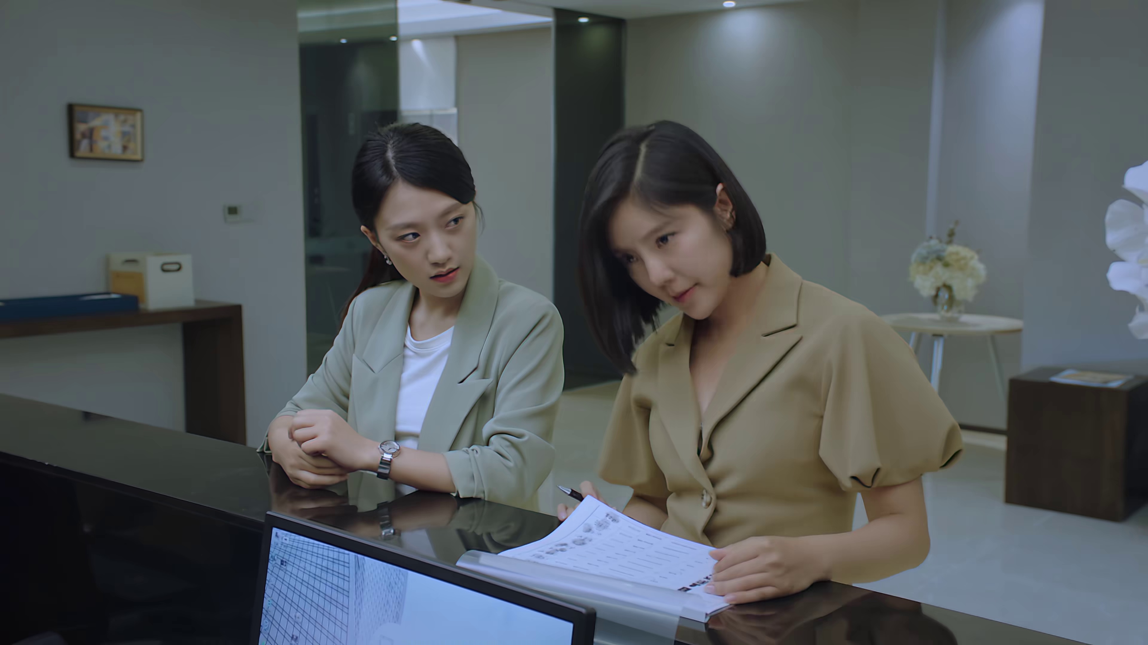 悠悠MP4_MP4电影下载_[女士的法则][全40集][WEB-MP4/28.13G][国语配音/中文字幕][4K-2160P][H265][EntWEB]