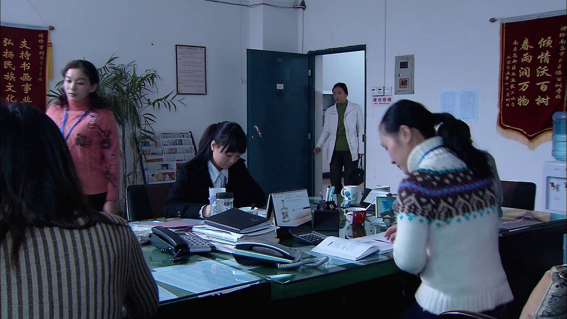 悠悠MP4_MP4电影下载_[春草][全33集][WEB-MP4/18.30G][国语配音/中文字幕][1080P][H265][HotWEB]